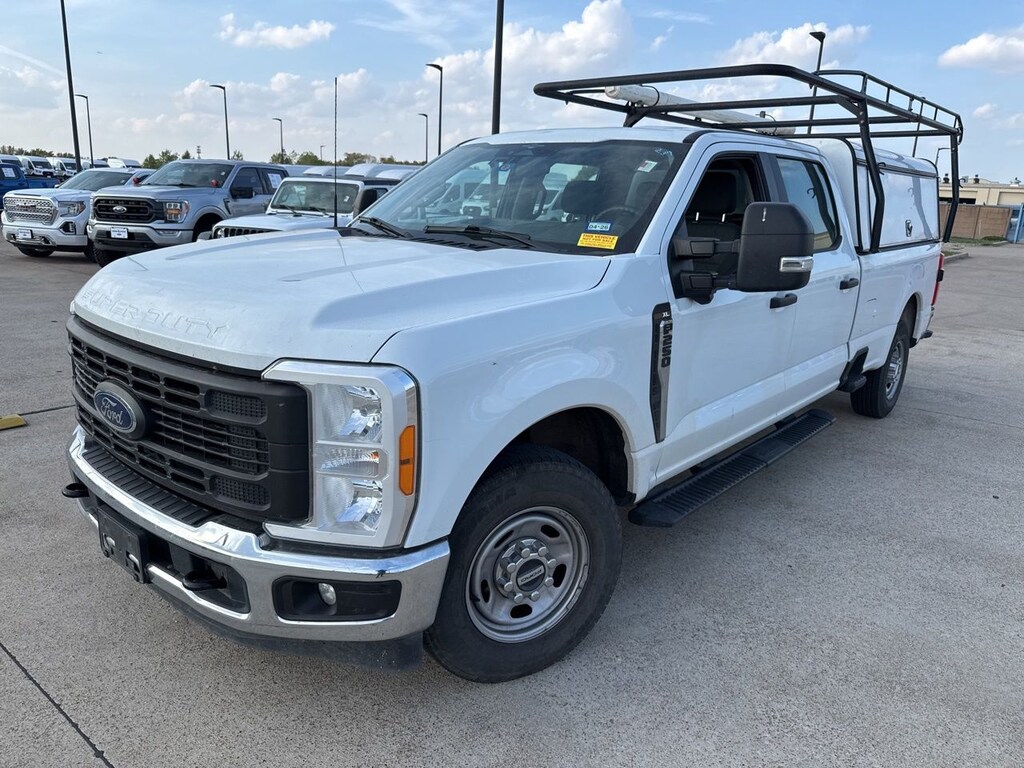 Used 2023 Ford F-250 XL Truck Crew Cab