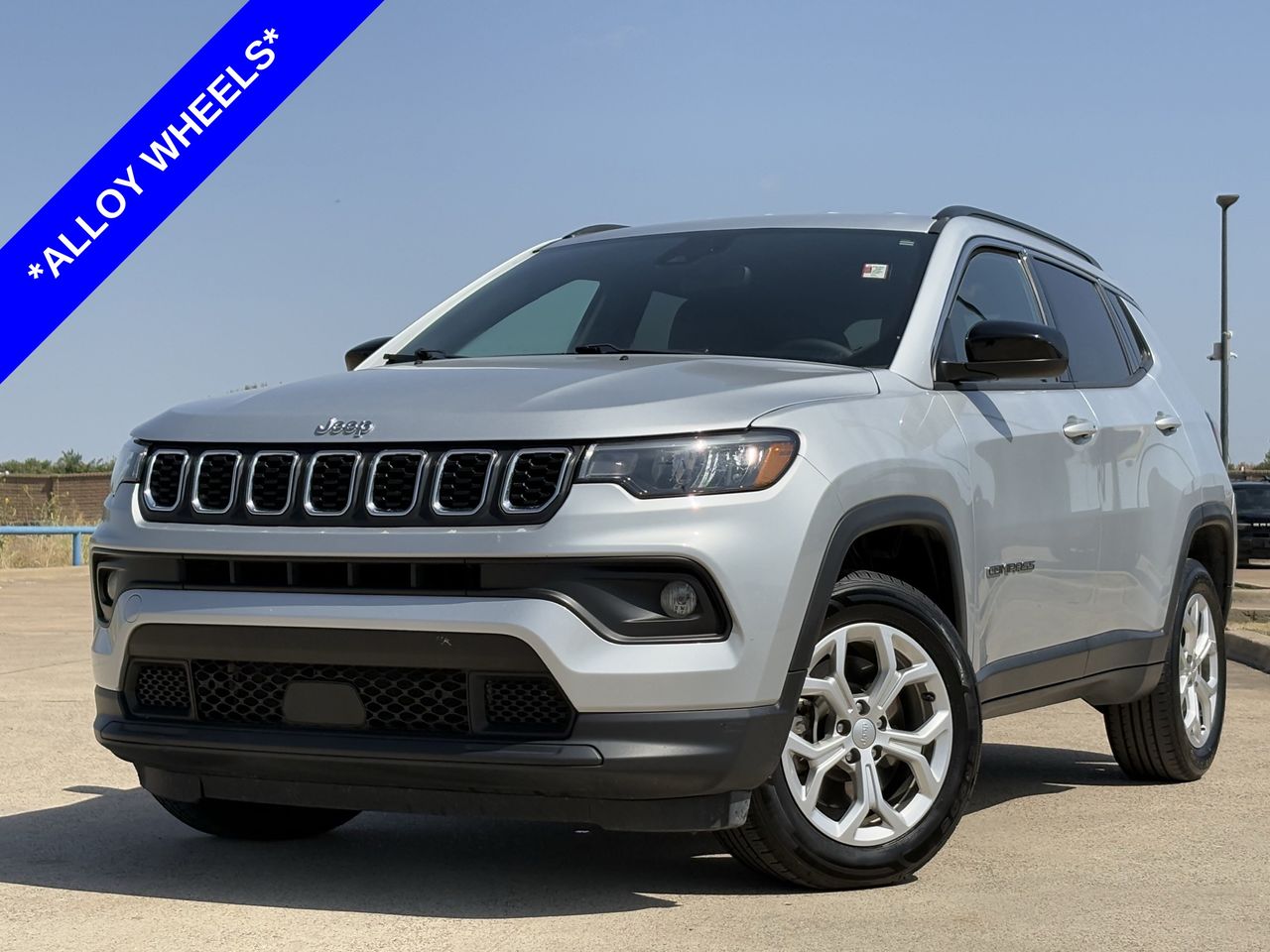Used 2024 Jeep Compass Latitude with VIN 3C4NJDBN4RT119091 for sale in Grand Prairie, TX