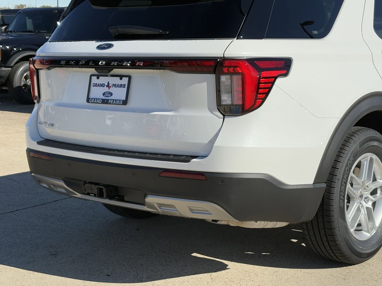 2026 Ford Explorer Active - Photo 7