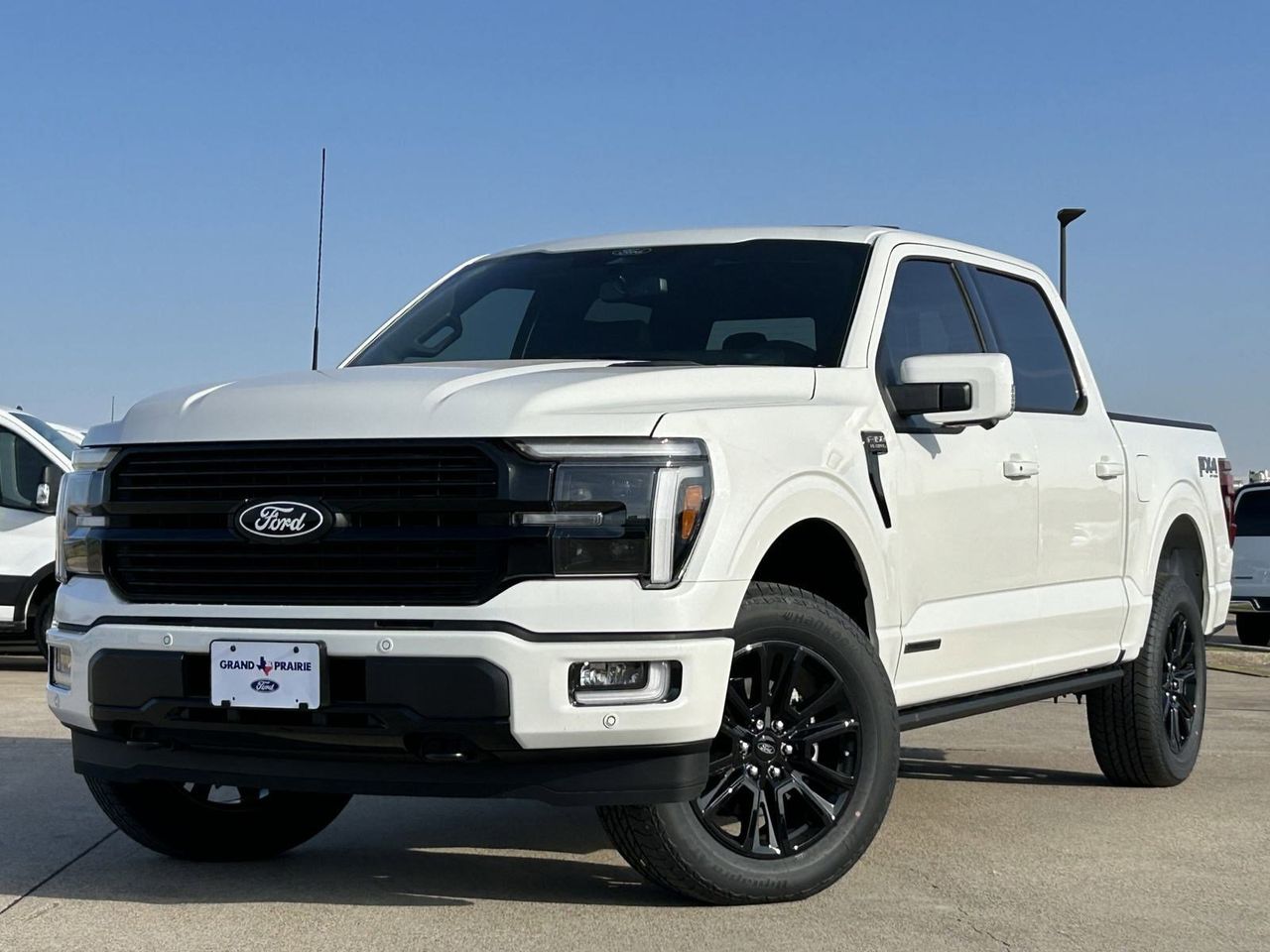 2025 Ford F-150 Platinum photo 2