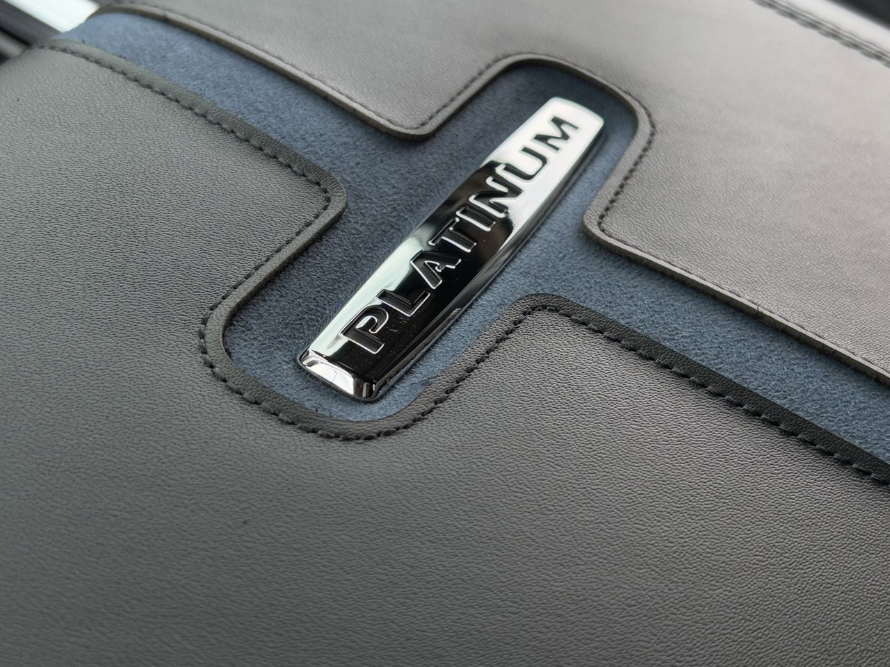2026 Ford F-250 Super Duty Platinum - Photo 23