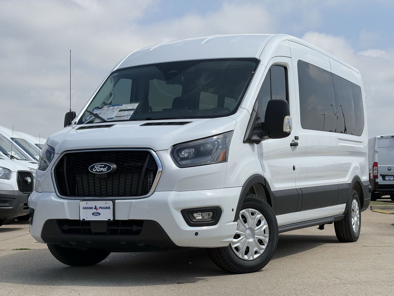 2026 Ford Transit 350 XL Med Roof Sliding Pass. 148's photo