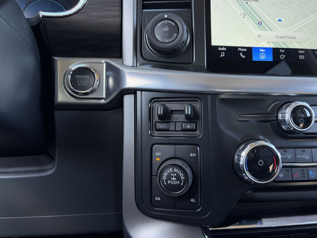 2025 Ford F-150 Lariat - Photo 20