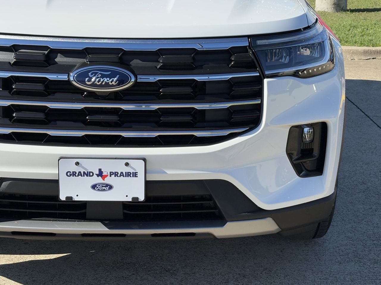2026 Ford Explorer Active - Photo 9