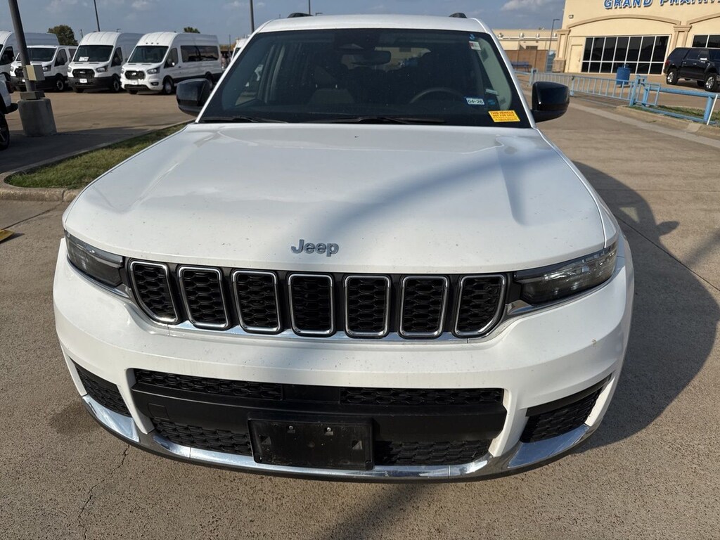 Used 2023 Jeep Grand Cherokee L Laredo SUV