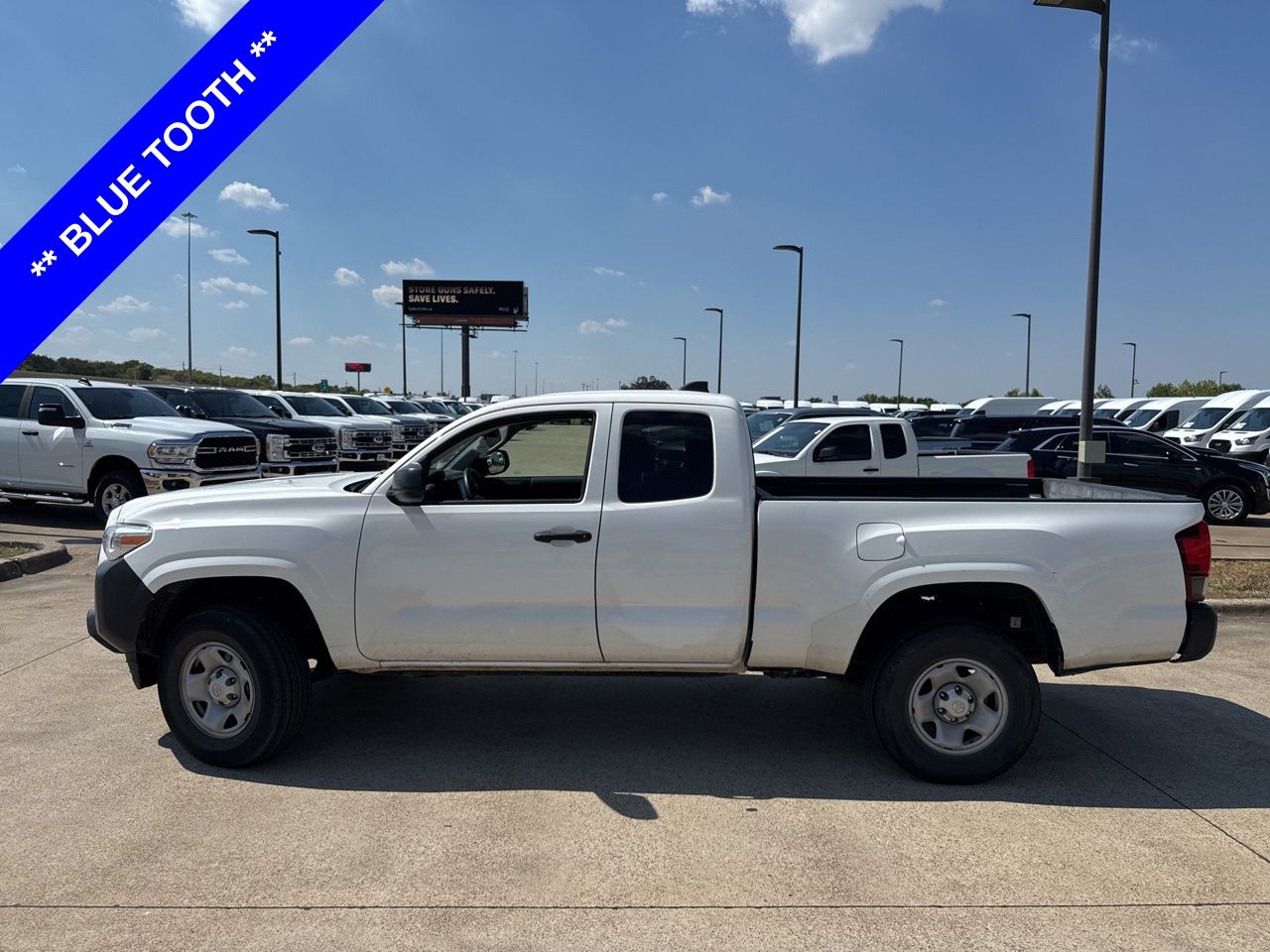 2023 Toyota Tacoma SR photo 3