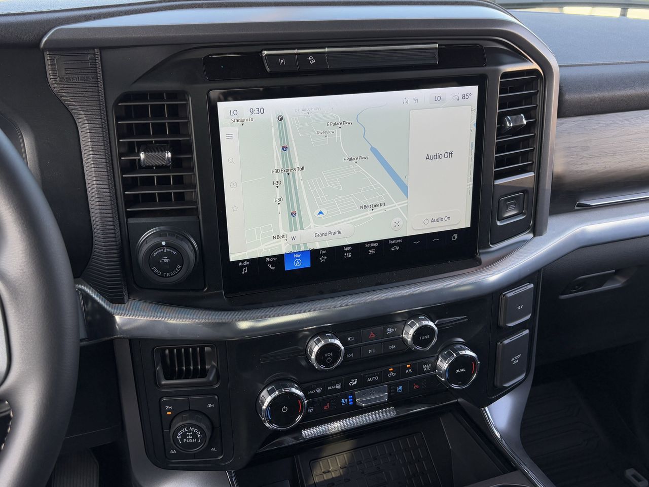 2025 Ford F-150 Lariat - Photo 19