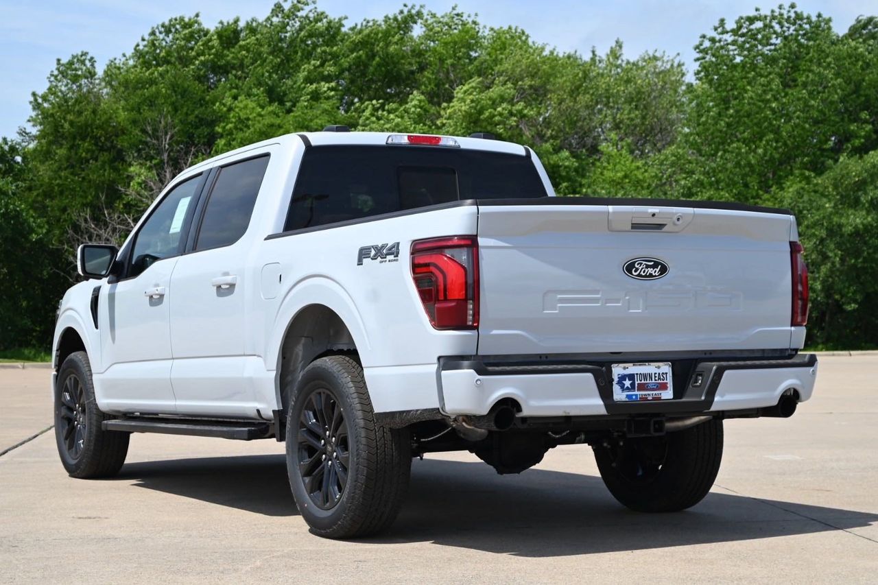 2025 Ford F-150 Lariat photo 3