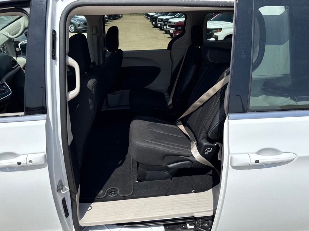 Used 2023 Chrysler
