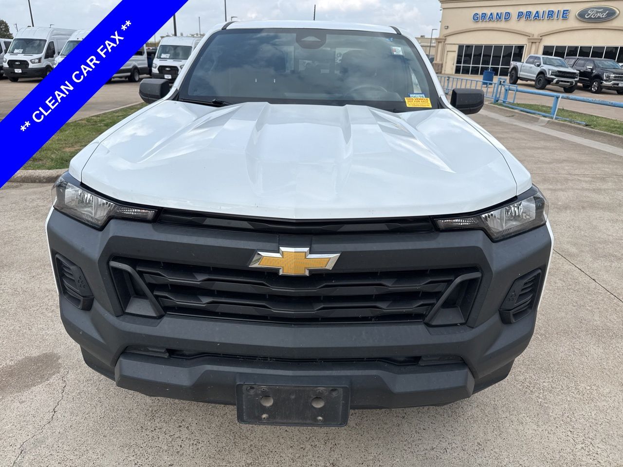 2023 Chevrolet Colorado Work Truck photo 2