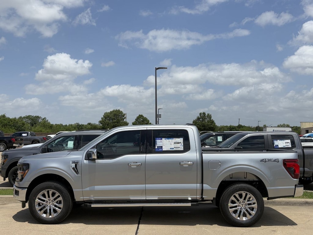 New 2026 Ford F-150 XLT Truck SuperCrew Cab