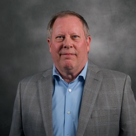 Staff member James Reeves from ID_090da989e6ae