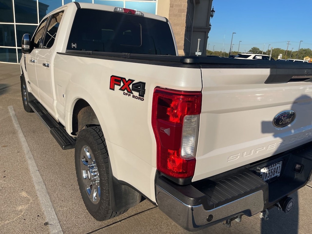 Used 2017 Ford F-250 Lariat Truck Crew Cab