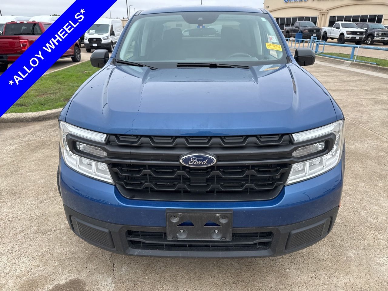 2024 Ford Maverick XL photo 2