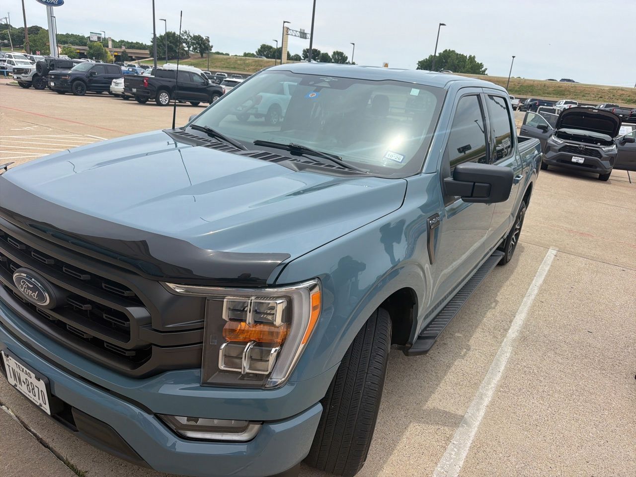 2023 Ford F-150 XLT SuperCrew 5-1/2 Box's photo
