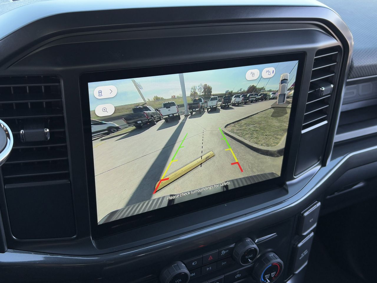 2025 Ford F-150 STX - Photo 18