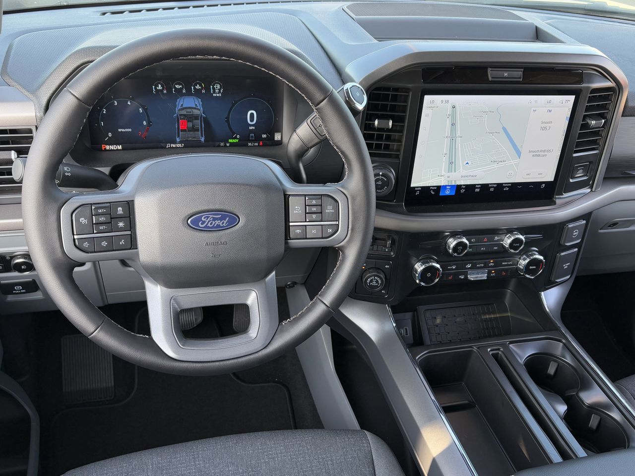 2025 Ford F-150 XLT - Photo 13
