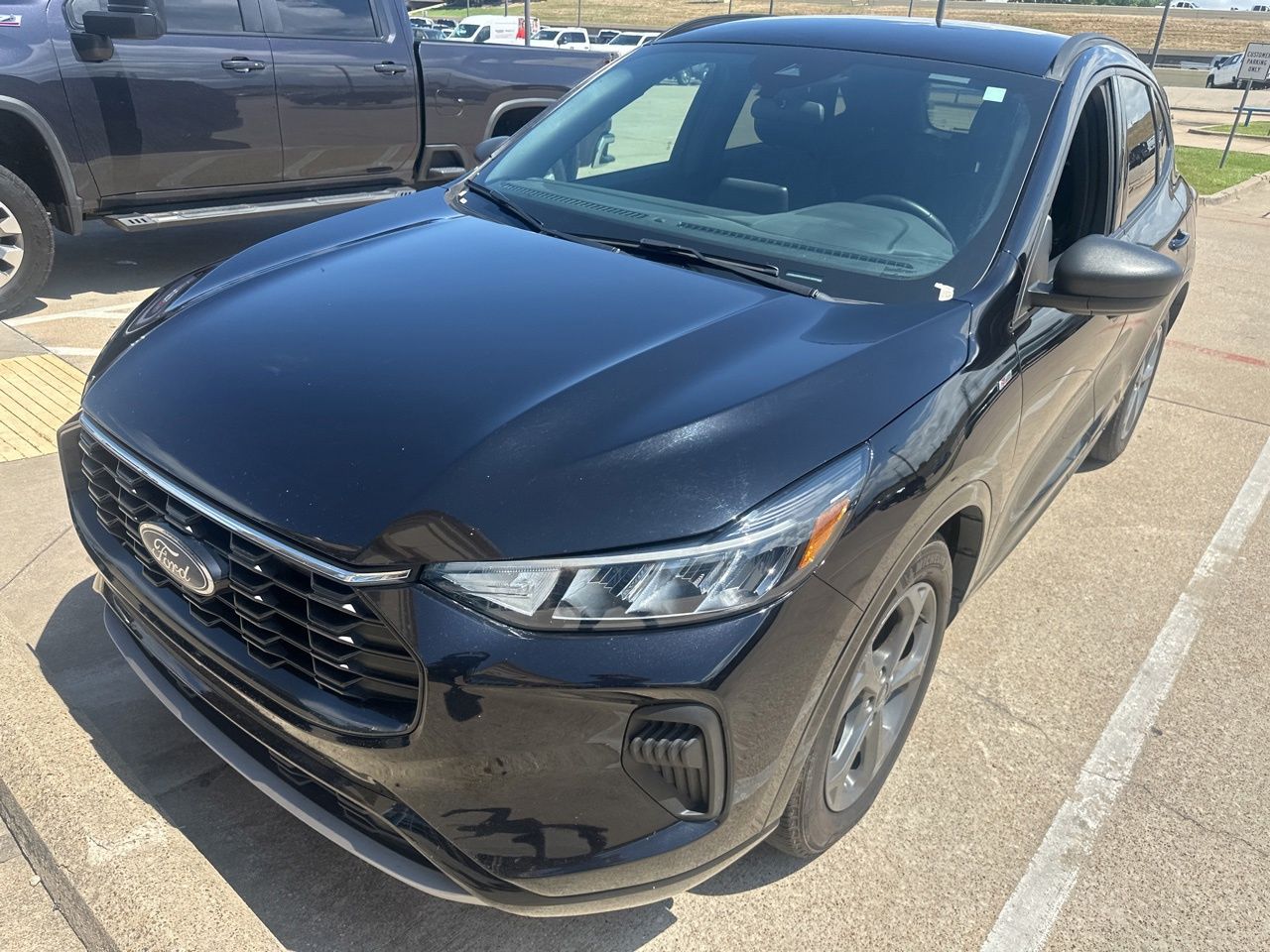 2024 Ford Escape ST-Line FWD's photo