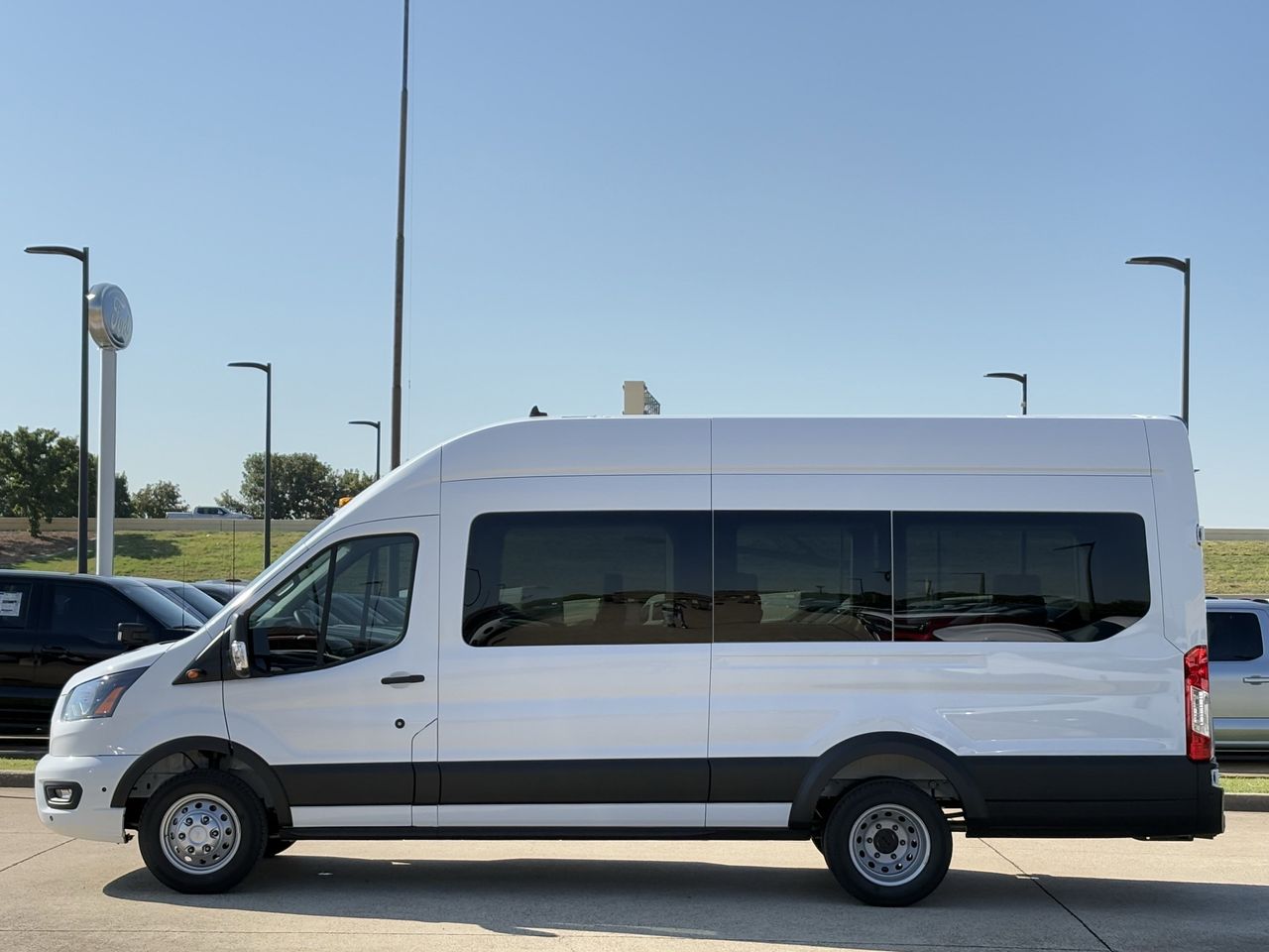 2025 Ford Transit photo 3
