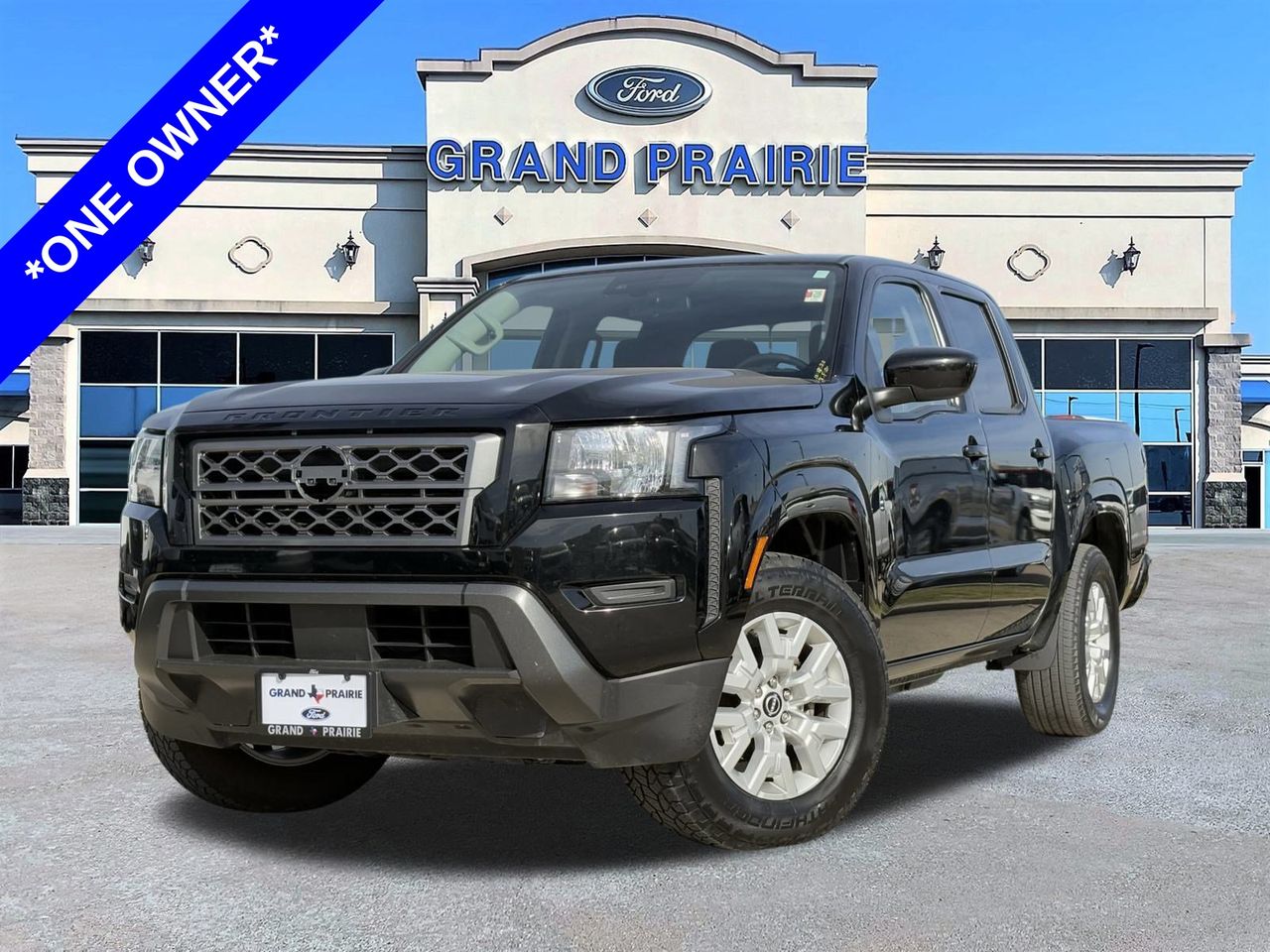 2023 Nissan Frontier SV's photo