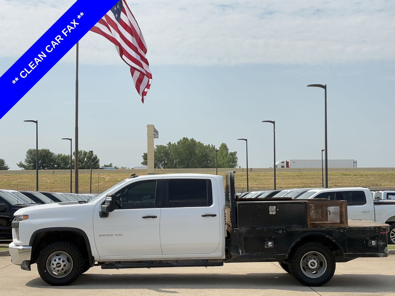 2023 Chevrolet Silverado 3500HD Work Truck photo 3