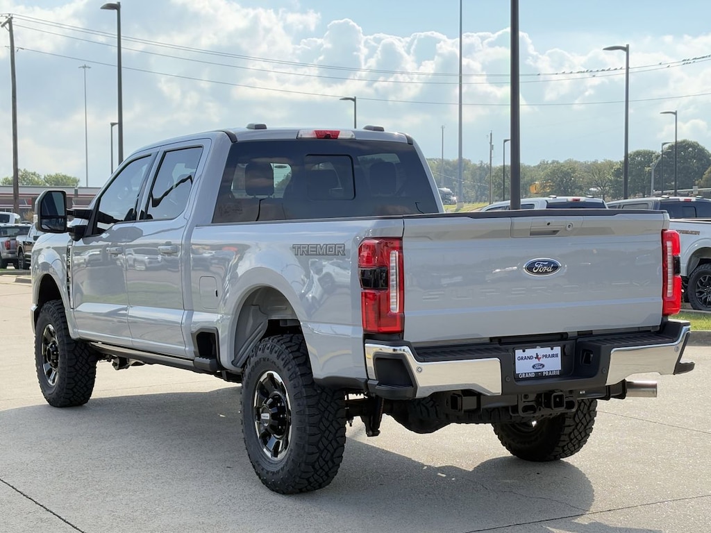 New 2026 Ford F-250 Lariat Truck Crew Cab
