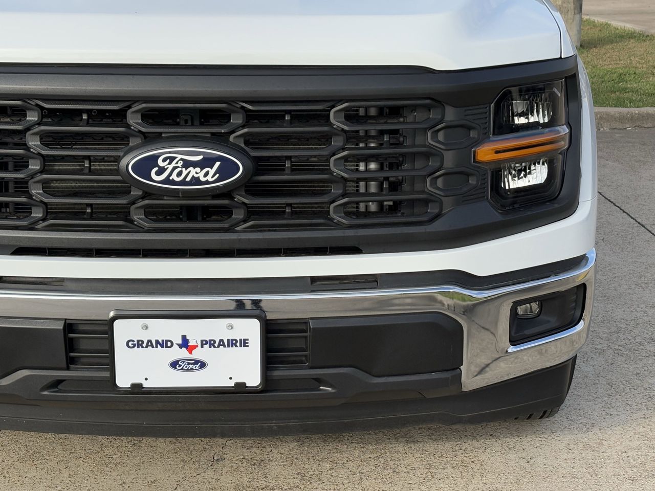 2025 Ford F-150 XL - Photo 9