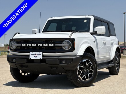 2025 Ford Bronco Outer Banks SUV