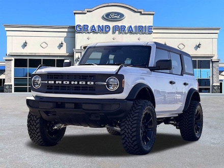 2025 Ford Bronco Base SUV
