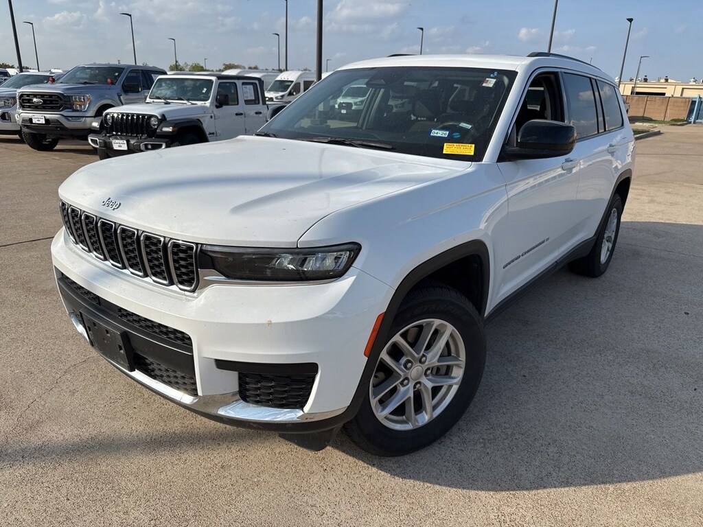 Used 2023 Jeep Grand Cherokee L Laredo SUV