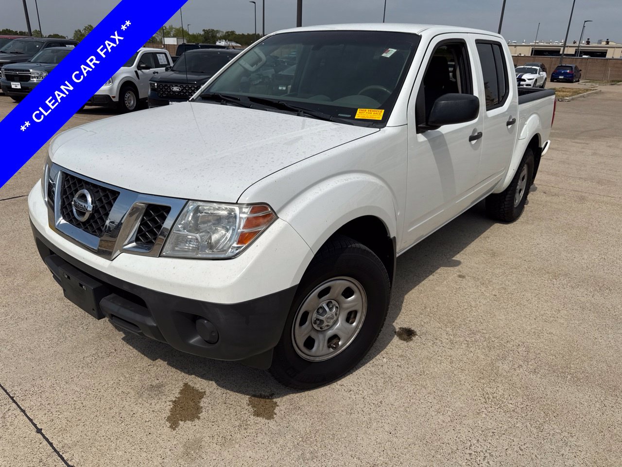 Glacier White 2017 Nissan Frontier Pickup Truck Four-Wheel Drive 5-Speed Automatic Overdrive