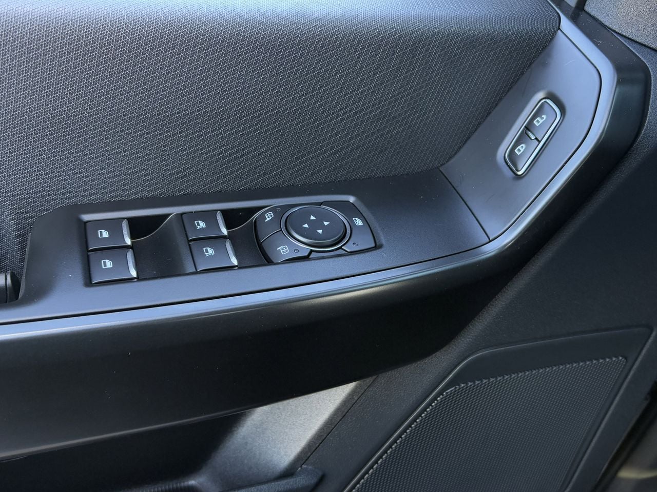 2025 Ford F-150 STX - Photo 23