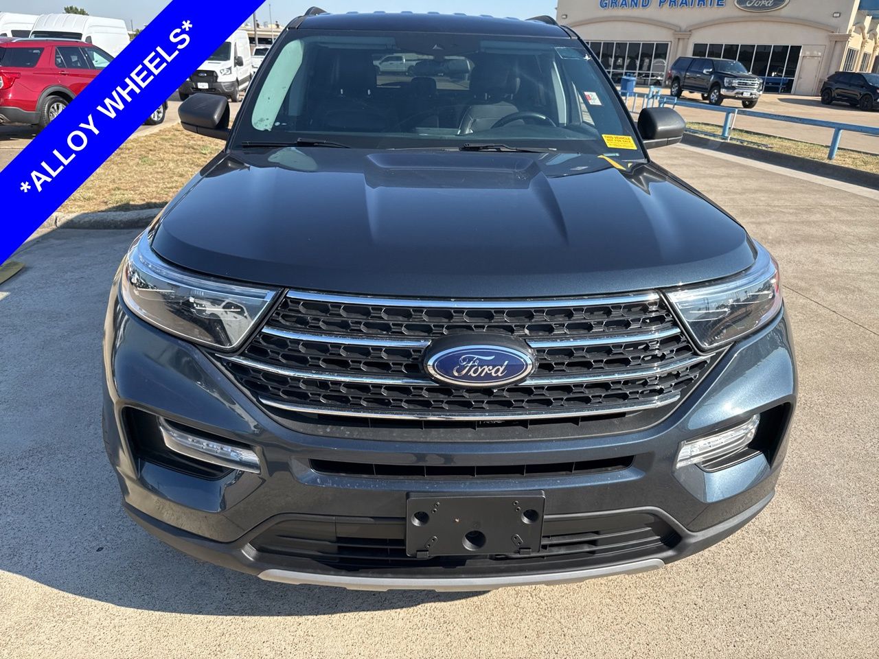 2022 Ford Explorer XLT photo 2