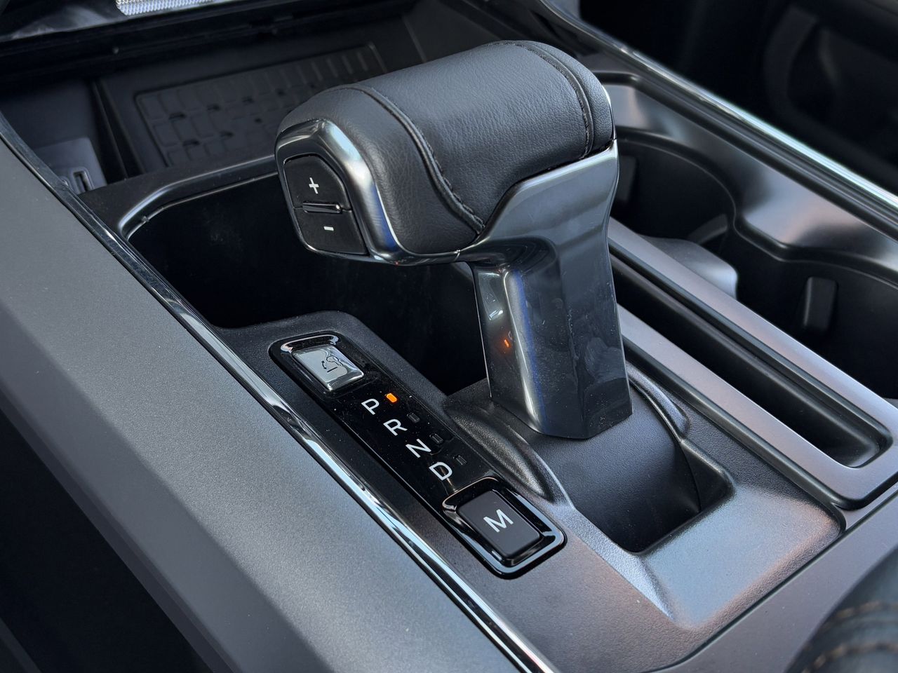 2025 Ford F-150 Lariat - Photo 18