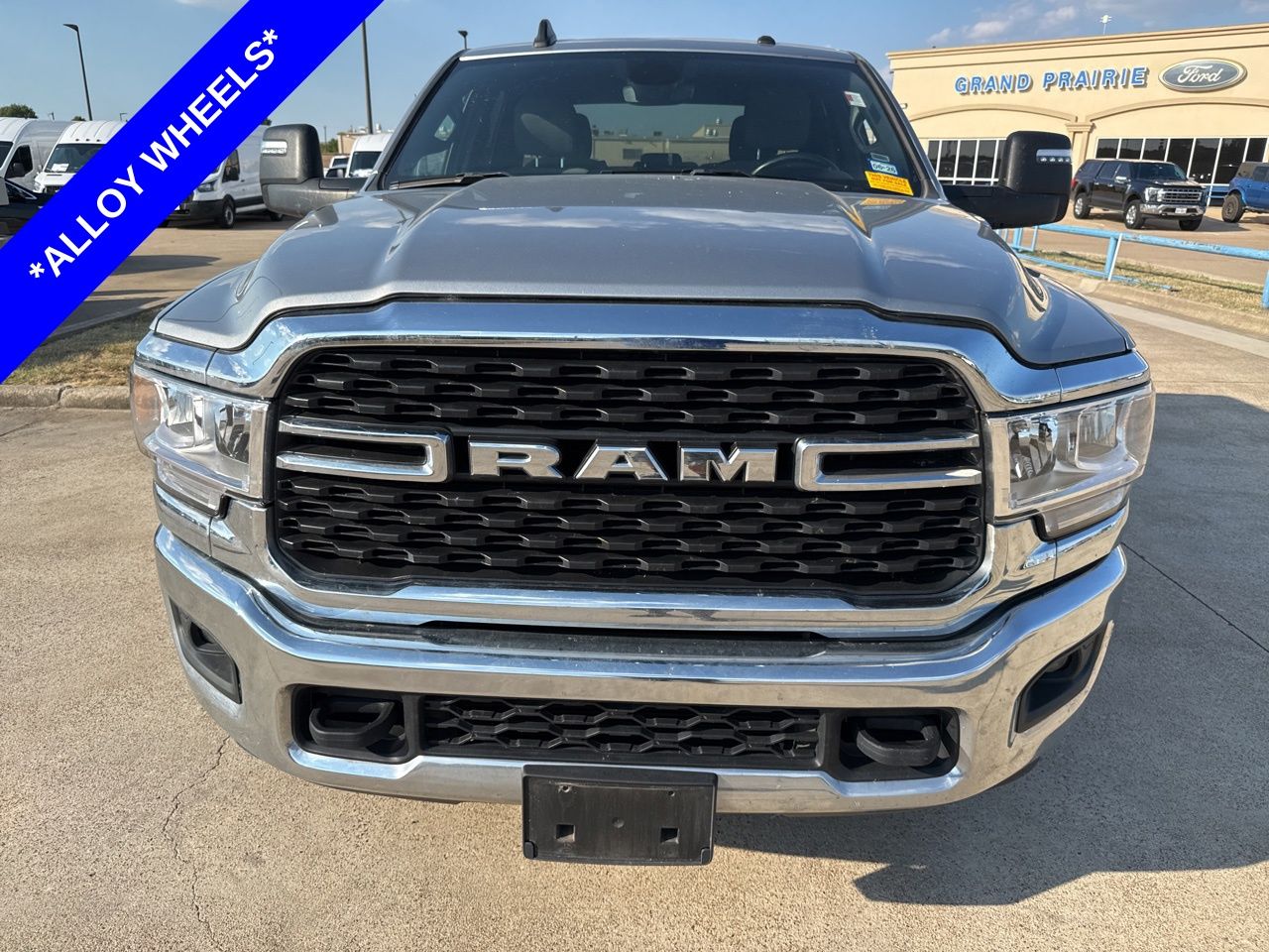 2024 Ram 2500 Big Horn photo 2