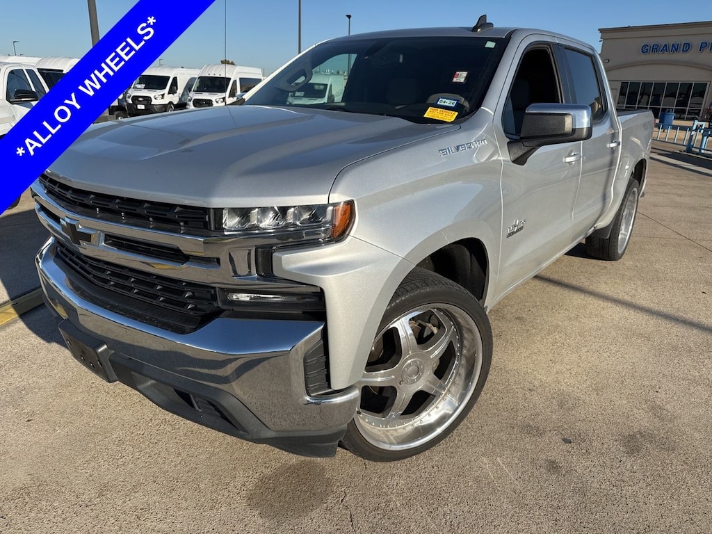 Used 2020 Chevrolet Silverado 1500 LT Truck Crew Cab