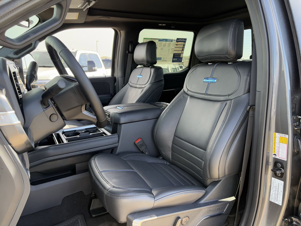 2026 Ford F-250 Super Duty Platinum - Photo 27