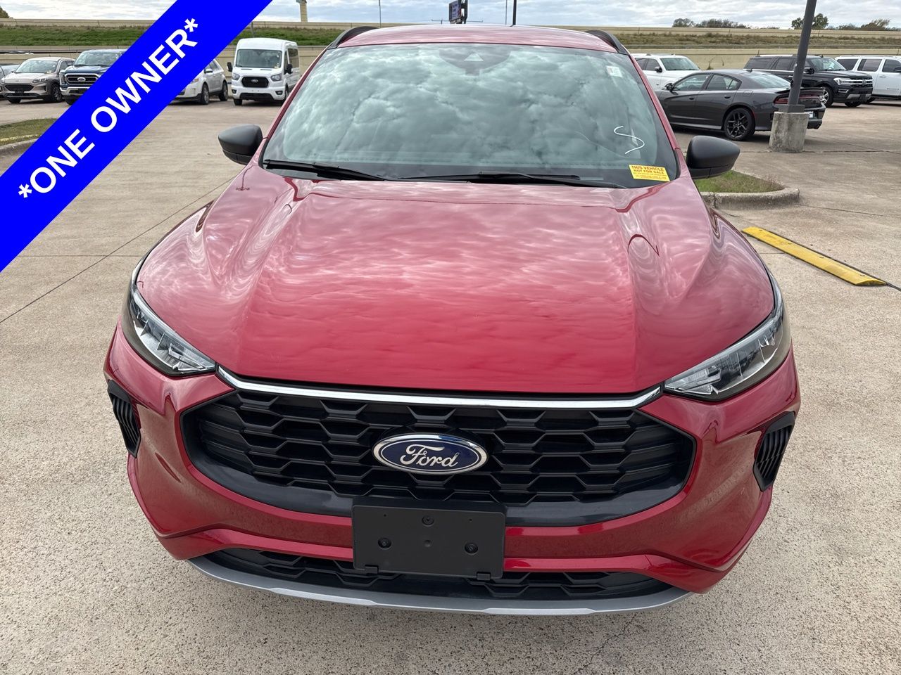 2024 Ford Escape ST-Line photo 2