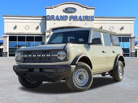 2026 Ford Bronco Base SUV