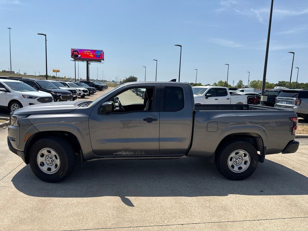Used 2022 Nissan