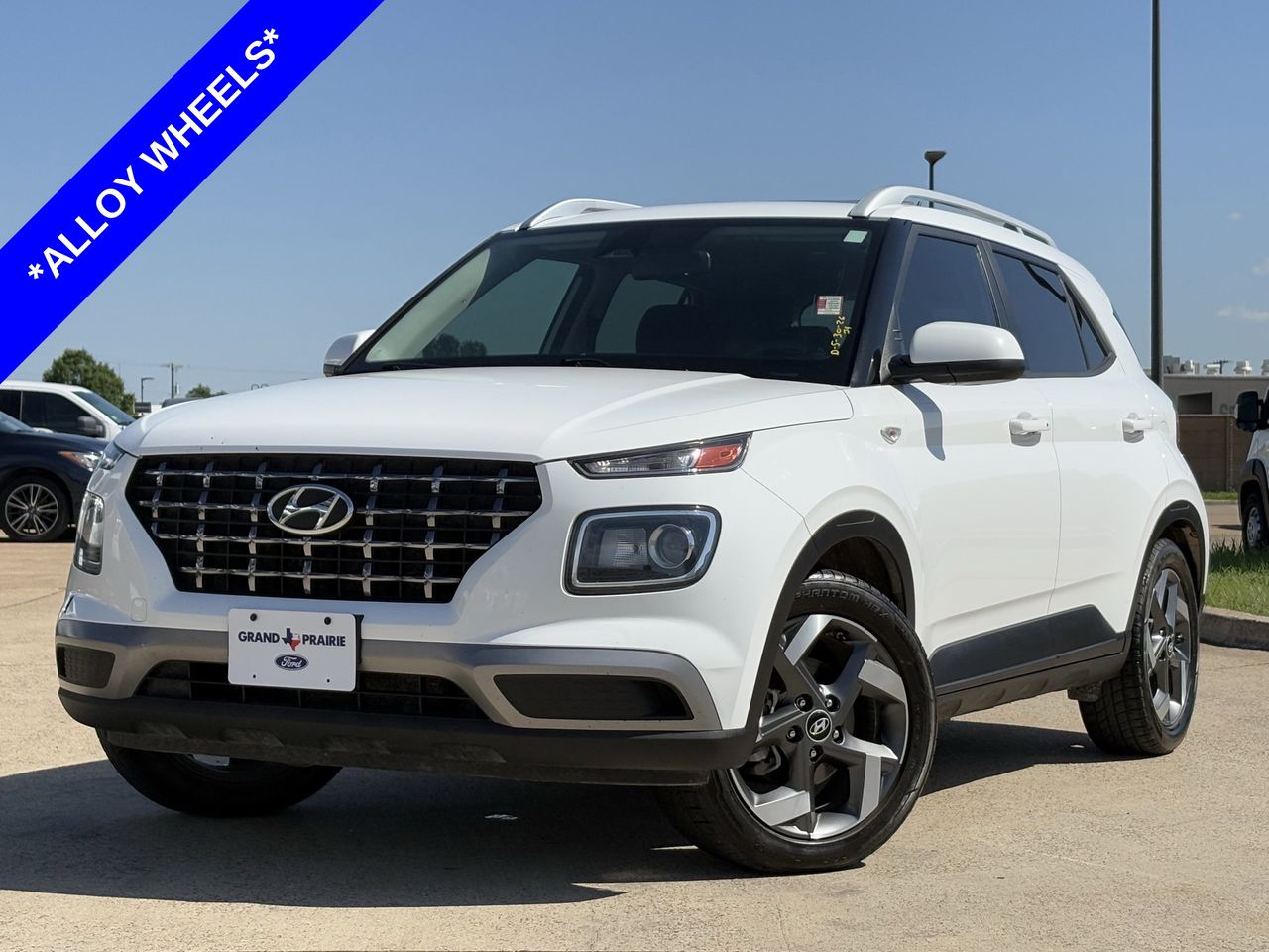 Used 2024 Hyundai Venue SEL with VIN KMHRC8A37RU307415 for sale in Grand Prairie, TX