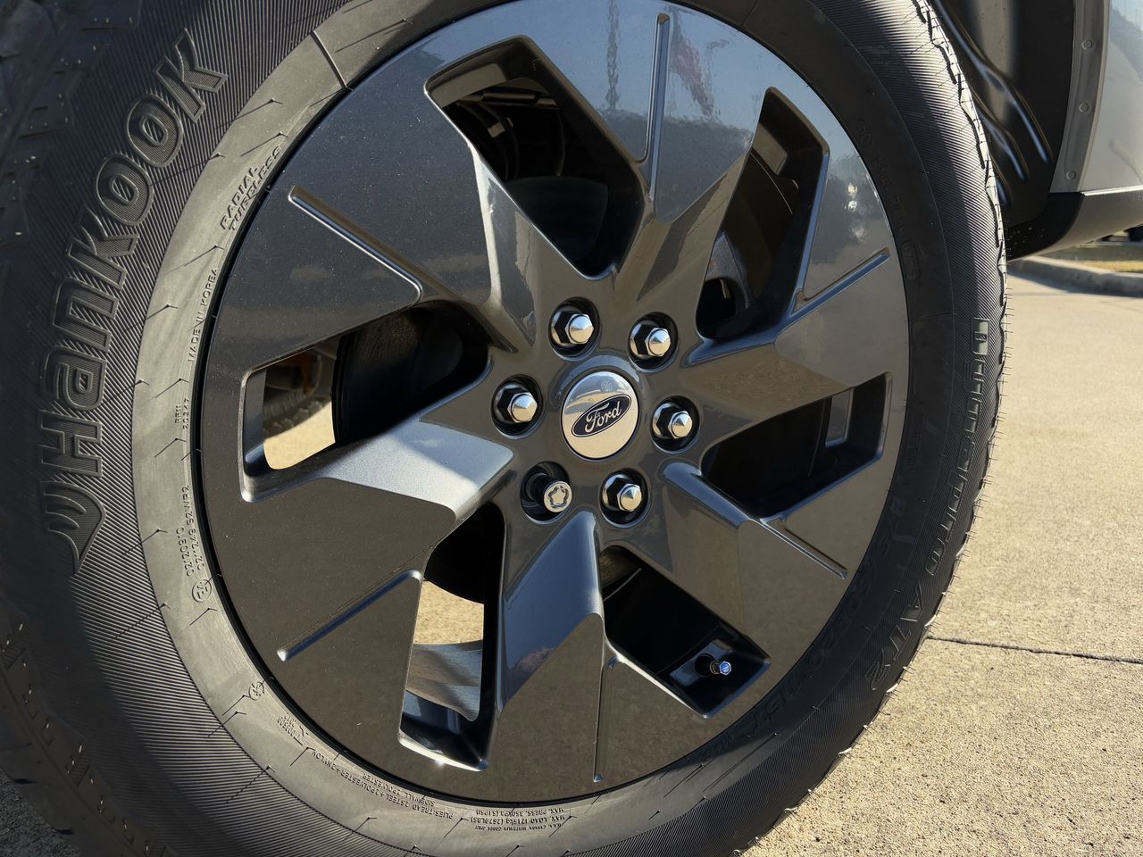 2025 Ford F-150 STX - Photo 10