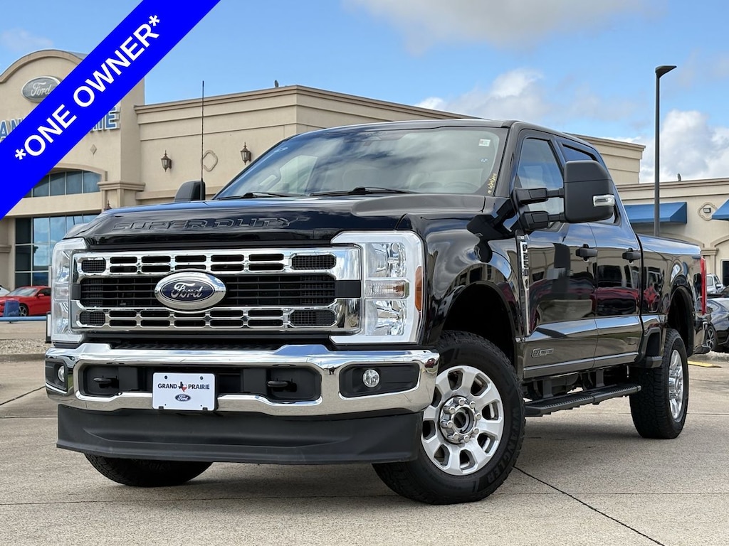 Used 2024 Ford F-250 XLT Truck Crew Cab