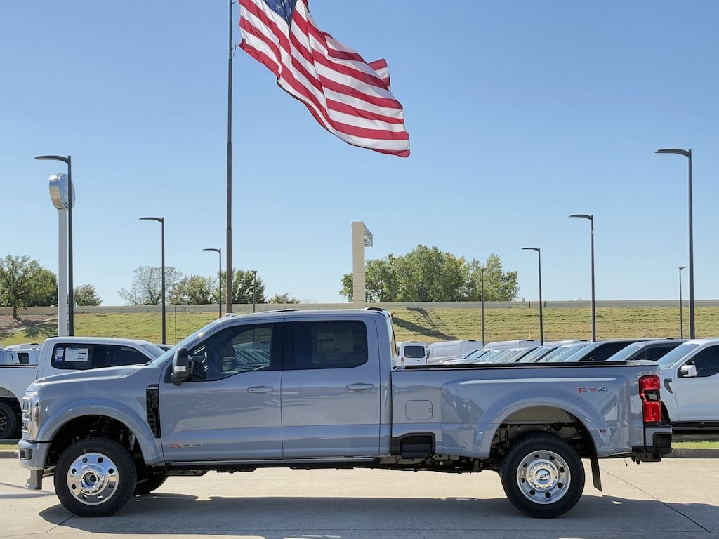 New 2026 Ford F-450 Platinum Truck Crew Cab