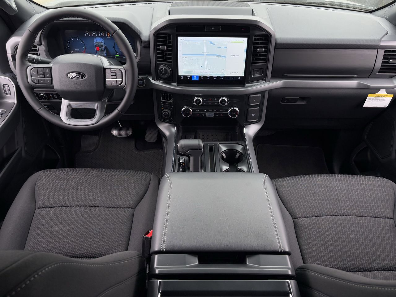 2025 Ford F-150 XLT - Photo 10