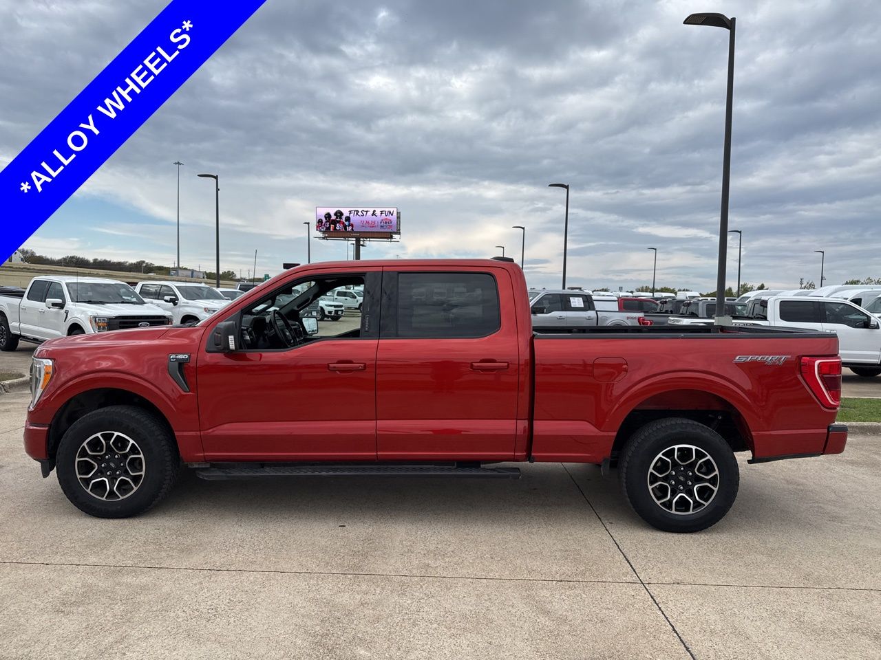 2023 Ford F-150 XLT photo 3