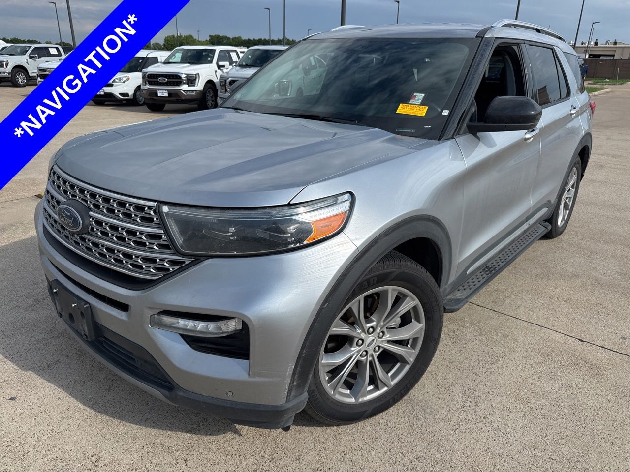 2022 Ford Explorer Limited RWD's photo