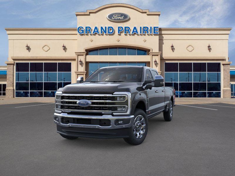 2025 Ford F-350 King Ranch photo 2