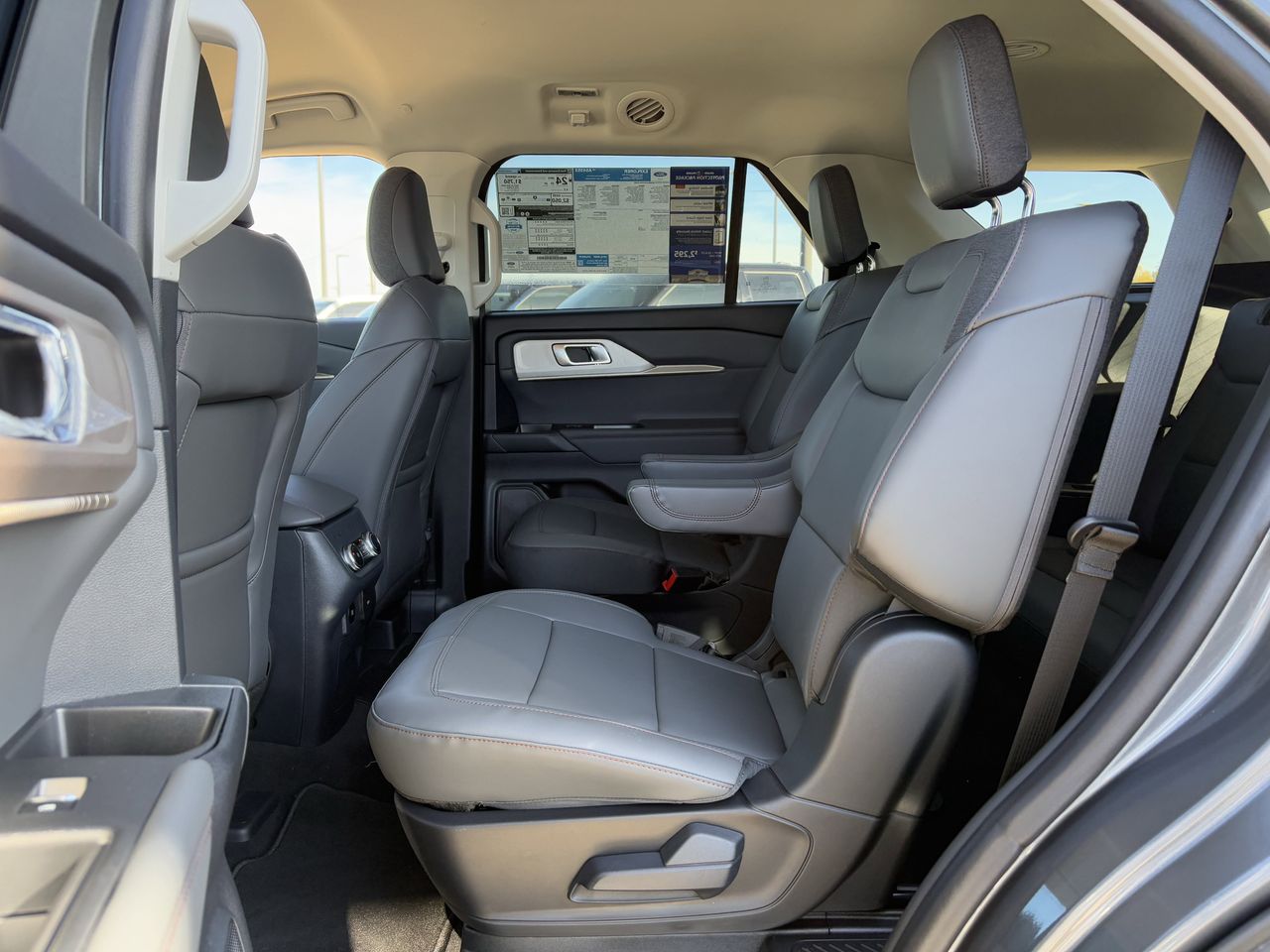 2026 Ford Explorer Active - Photo 25