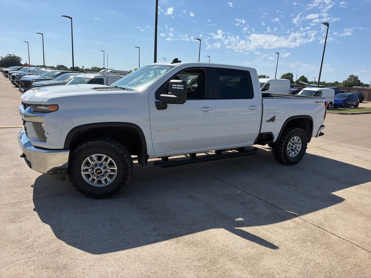2022 Chevrolet Silverado HD LT 4WD Crew Cab Standard Box's photo